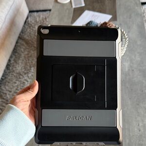 Pelican iPad case for 5 and 6 gen